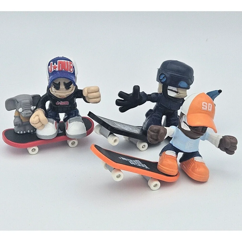 Tech Deck Vert Ramp Lot w Dudes Fingerboards Boards Tool Skatepark Set